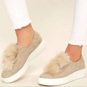 Steve Madden Bryanne Pom Pom Sneakers